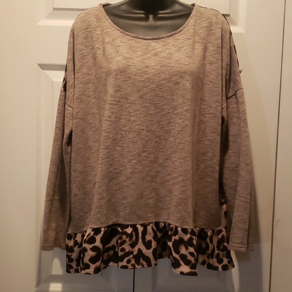 Entro Brown Leopard Trim Blouse